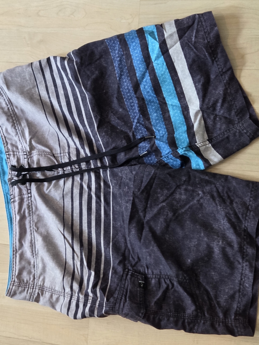 O'Neill Men's Black, Gray & Blue Striped Swim Trunks